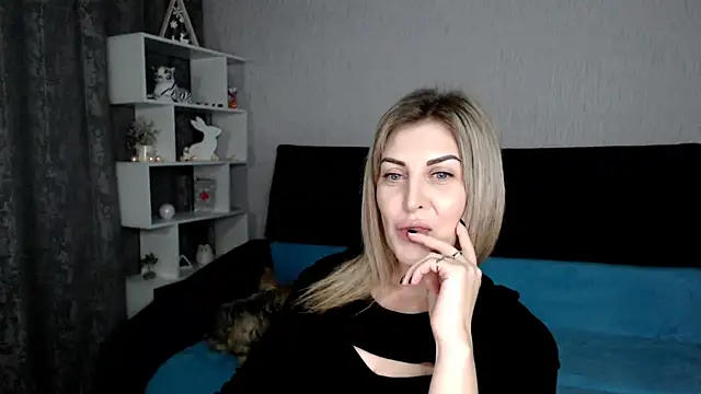 Amelia Harper online show from 01-20-25, 03:50