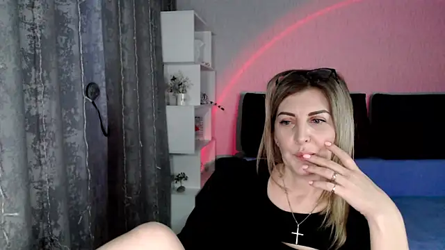 Amelia Harper online show from 03-09-25, 05:49