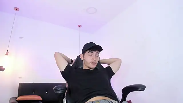 DiegoRogue  online show from 12-11-24, 03:37