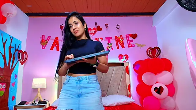 Miia harper  online show from 02-14-25, 06:56