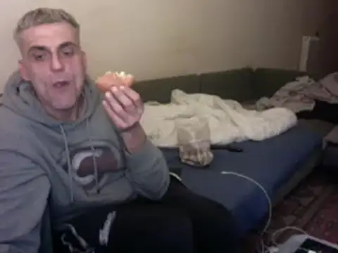 skossa777 online show from 03-18-25, 08:37