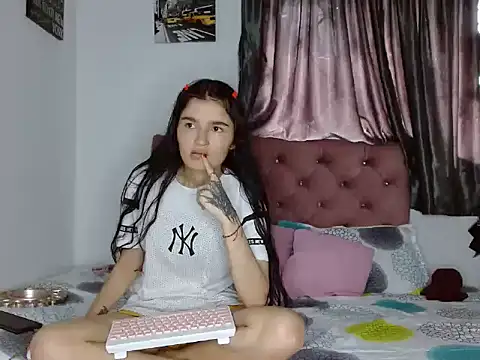 saritapretyy online show from 09-09-25, 08:41