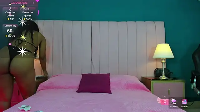 Snapshot of MavyStar chatting on 12-19-24, 11:39 MavyStar online show from 12-19-24, 11:39