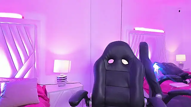 Snapshot of MavyStar chatting on 01-31-25, 03:00 MavyStar online show from 01-31-25, 03:00