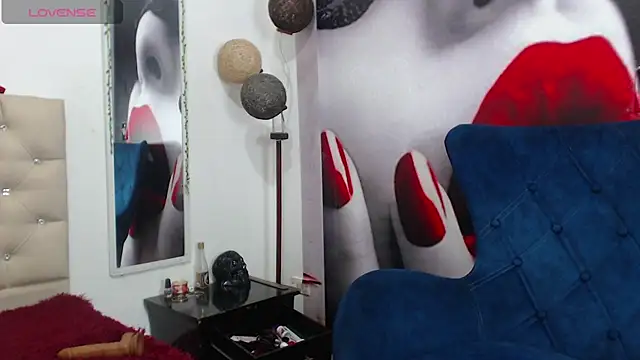 karenlennox1 online show from 12-13-24, 11:17