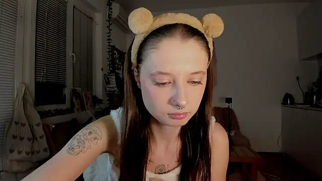 Snapshot of Jenny_darling_love chatting on 12-30-24, 10:12 Jenny darling love online show from 12-30-24, 10:12