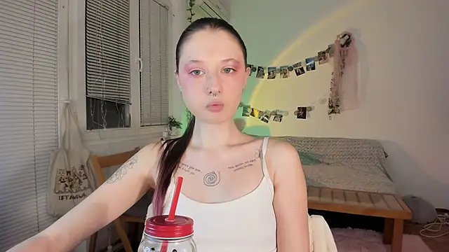 Snapshot of Jenny_darling_love chatting on 01-23-25, 07:07 Jenny darling love online show from 01-23-25, 07:07