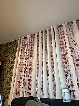 Snapshot of Cherry-red-xo chatting on 01-16-25, 10:34 Cherry-red-xo online show from 01-16-25, 10:34