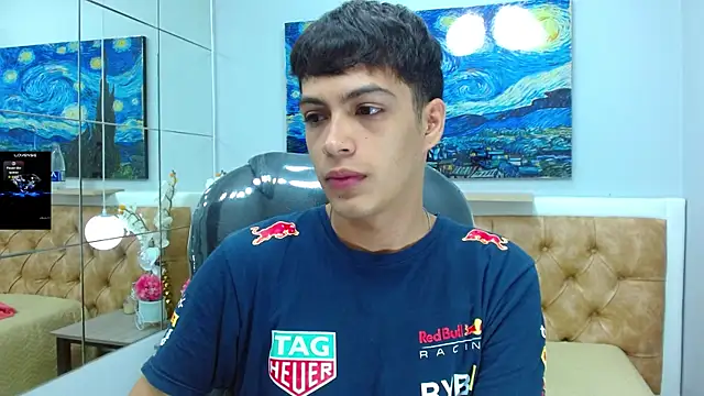 SkinnyBoy  online show from 12-14-25, 12:32