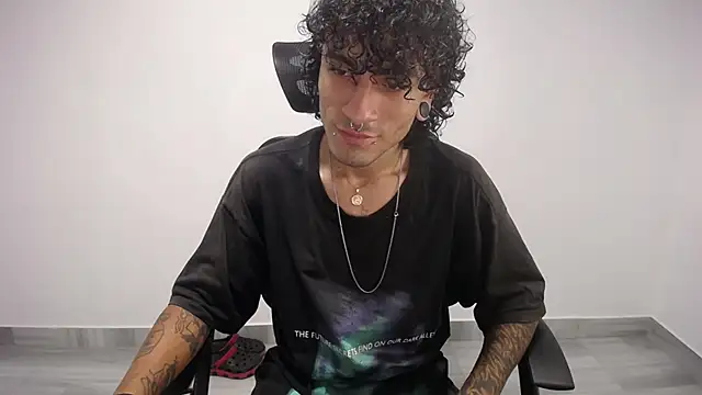 present the magic online show from 03-07-25, 03:19