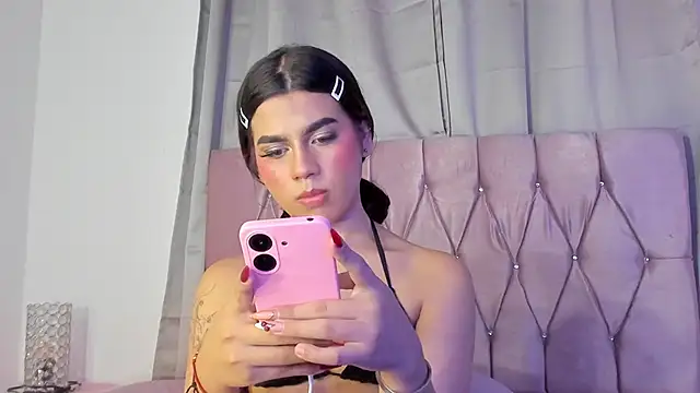 Ashley piinkk  online show from 01-26-25, 11:39