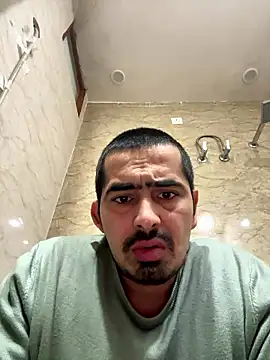 Snapshot of shivani0999 chatting on 01-11-26, 11:43 shivani0999 online show from 01-11-26, 11:43