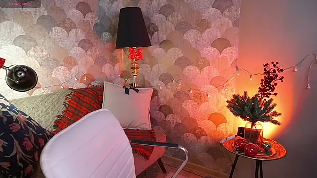 Snapshot of UmaTruewoman chatting on 12-24-24, 06:11 UmaTruewoman online show from 12-24-24, 06:11