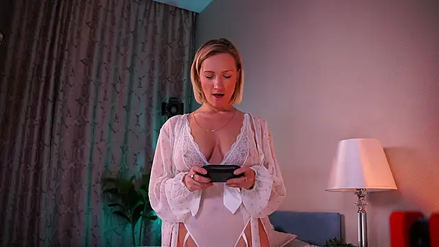 Snapshot of UmaTruewoman chatting on 01-22-25, 06:20 UmaTruewoman online show from 01-22-25, 06:20