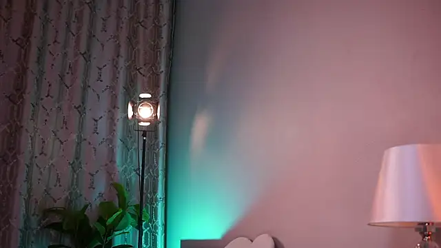 Snapshot of UmaTruewoman chatting on 01-22-25, 12:27 UmaTruewoman online show from 01-22-25, 12:27