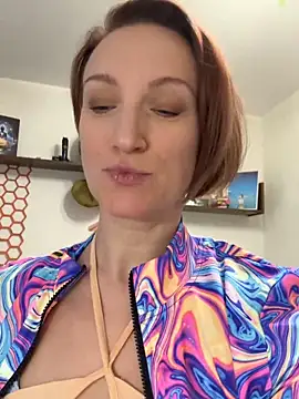 Snapshot of UmaTruewoman chatting on 11-05-25, 06:02 UmaTruewoman online show from 11-05-25, 06:02