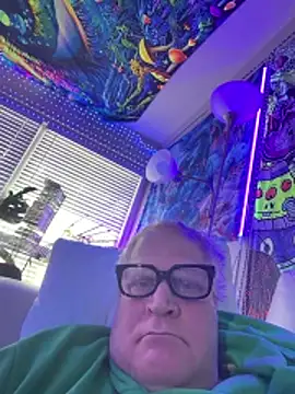 Snapshot of Mimmoromeo1973 chatting on 02-09-26, 06:34 Mimmoromeo1973 online show from 02-09-26, 06:34