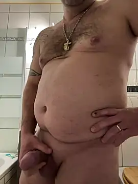 Snapshot of radoka chatting on 02-20-25, 06:24 radoka online show from 02-20-25, 06:24