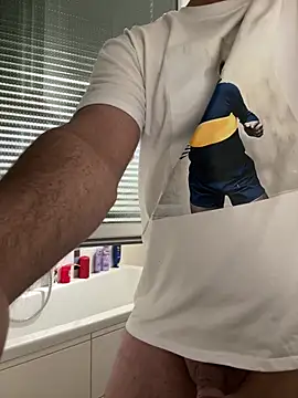 Snapshot of radoka chatting on 11-22-25, 10:09 radoka online show from 11-22-25, 10:09