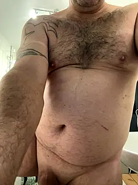 Snapshot of radoka chatting on 11-28-25, 12:19 radoka online show from 11-28-25, 12:19