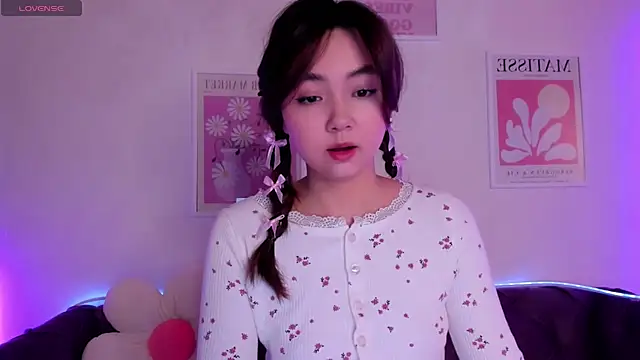 Snapshot of Fluffy_Rose chatting on 01-21-25, 02:00 Fluffy Rose online show from 01-21-25, 02:00