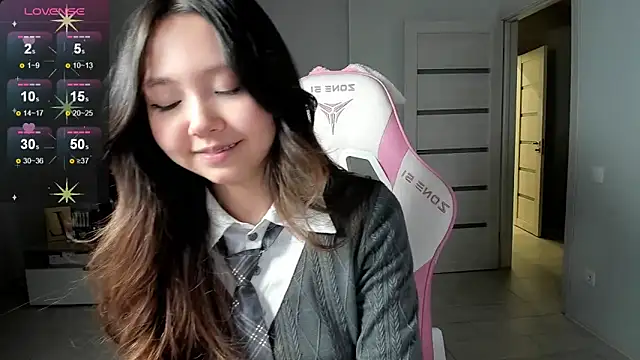 Fluffy Rose online show from 02-12-26, 03:18