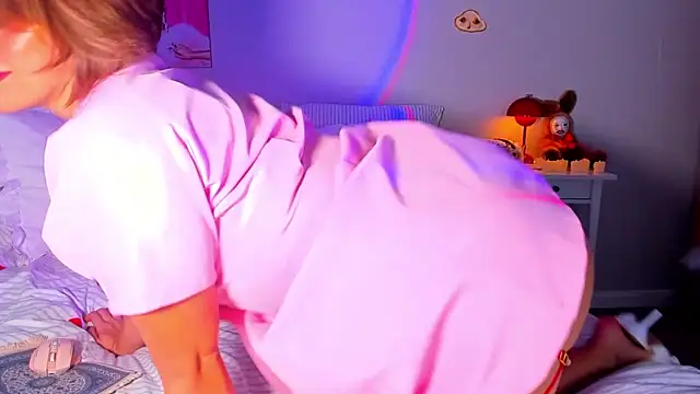 Snapshot of mirrorofsoul chatting on 12-05-25, 04:43 mirrorofsoul online show from 12-05-25, 04:43