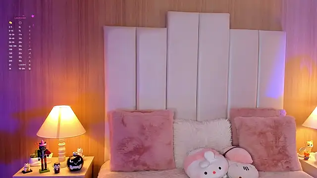 Snapshot of CaseyPiierce chatting on 10-13-25, 07:58 CaseyPiierce online show from 10-13-25, 07:58