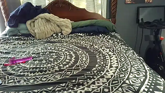 Snapshot of Vanilla-Cakebaum chatting on 01-07-26, 12:35 Vanilla-Cakebaum online show from 01-07-26, 12:35