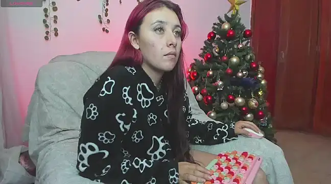 Snapshot of bonnie_moon_ chatting on 01-02-25, 11:06 bonnie moon  online show from 01-02-25, 11:06