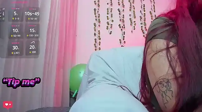 Snapshot of bonnie_moon_ chatting on 02-12-25, 11:20 bonnie moon  online show from 02-12-25, 11:20