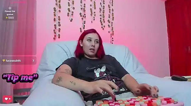 Snapshot of bonnie_moon_ chatting on 02-18-25, 10:58 bonnie moon  online show from 02-18-25, 10:58