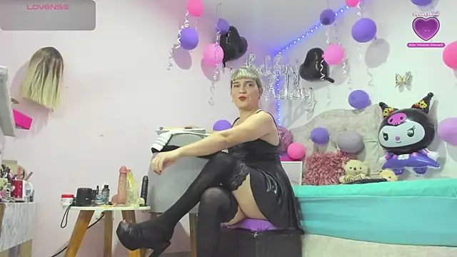 tania lucia1 online show from 10-13-25, 10:54