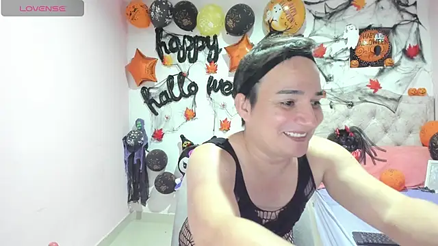 tania lucia1 online show from 10-24-25, 03:58