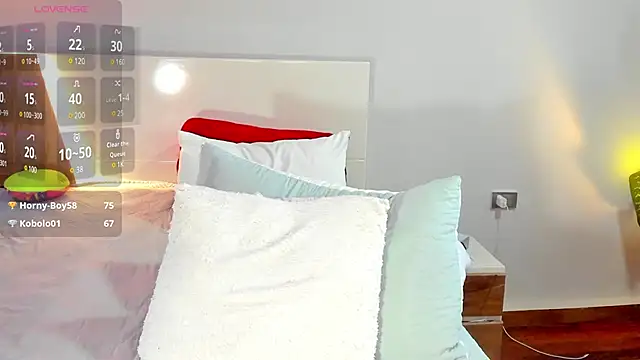 ClaraMariaMon online show from 01-10-25, 10:04