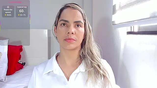 ClaraMariaMon online show from 10-19-25, 03:34