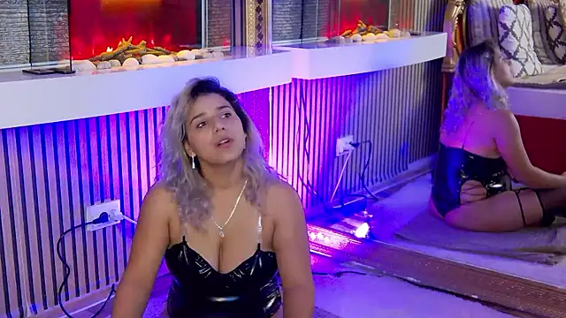 SweetMissXXX online show from 11-04-25, 08:02