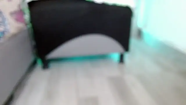 Snapshot of sara-bbc-dominant chatting on 10-31-25, 08:43 sara-bbc-dominant online show from 10-31-25, 08:43