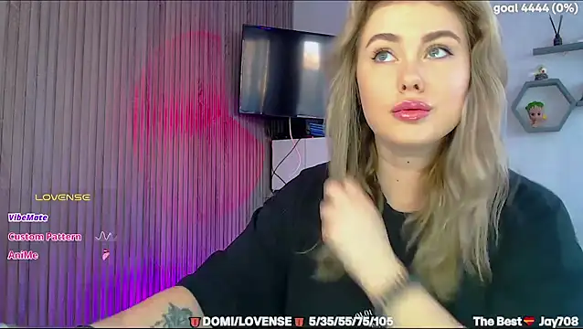 Snapshot of SuchCute chatting on 02-16-26, 03:24 SuchCute online show from 02-16-26, 03:24