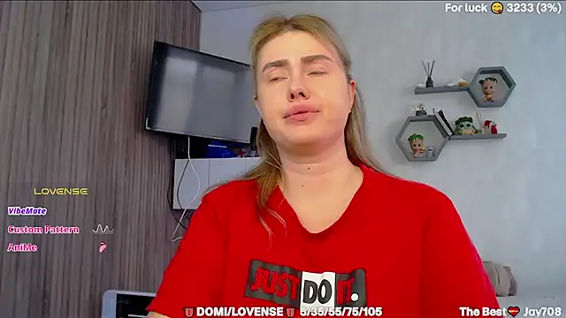 Snapshot of SuchCute chatting on 03-16-26, 02:50 SuchCute online show from 03-16-26, 02:50