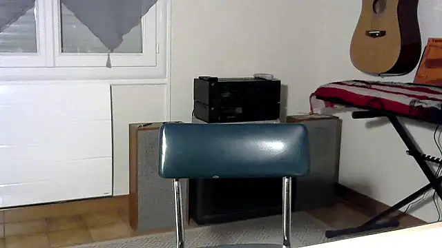 pikachu161616 online show from 12-08-24, 10:19