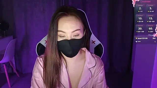 Snapshot of malady_ chatting on 01-13-25, 04:19 malady online show from 01-13-25, 04:19