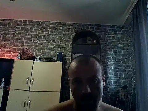Snapshot of Nikolaiyy chatting on 05-11-26, 11:27 Nikolaiyy online show from 05-11-26, 11:27