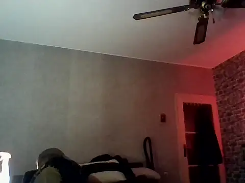 Snapshot of Nikolaiyy chatting on 05-15-26, 02:07 Nikolaiyy online show from 05-15-26, 02:07