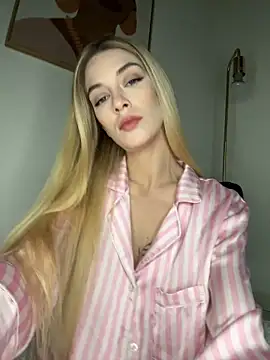 Lolitaxlola online show from 02-21-26, 10:16