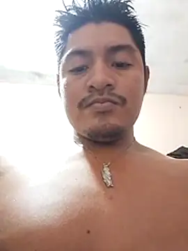 Snapshot of Roysitobebe_ chatting on 11-13-25, 08:24 Roysitobebe online show from 11-13-25, 08:24