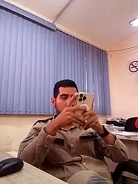 EnriquePersian197 online show from 01-02-25, 03:40