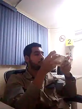 EnriquePersian197 online show from 01-11-25, 04:27