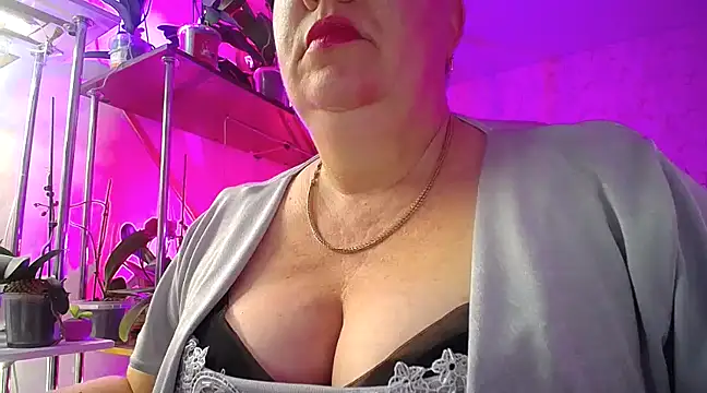  Sweet Woman online show from 01-24-25, 01:36