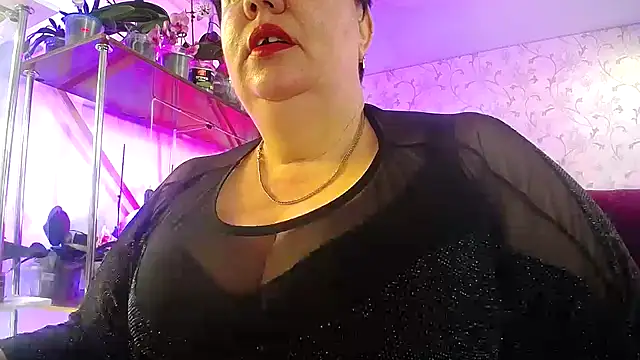  Sweet Woman online show from 05-05-26, 05:26
